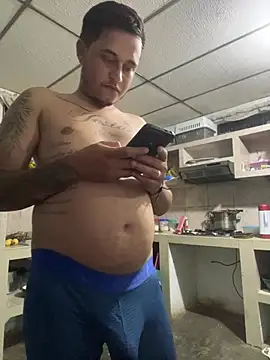Master_122 live cam on StripChat