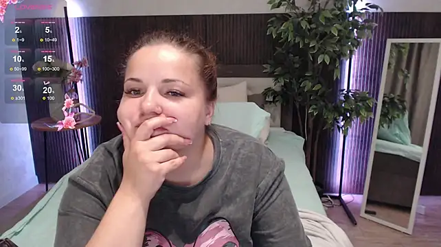 crazyy_girl_ (F young) - undress me