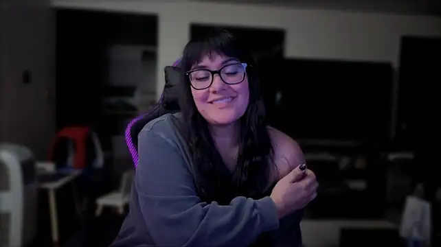 Daisyymarieee young cam girl