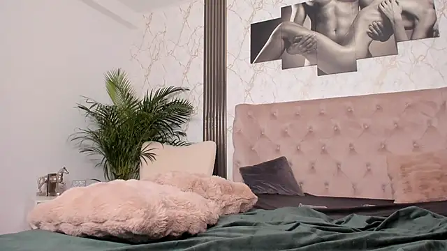 Mrs_Hot_Milf couple cam show