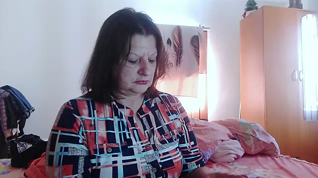 ExtasyMature live cam on StripChat
