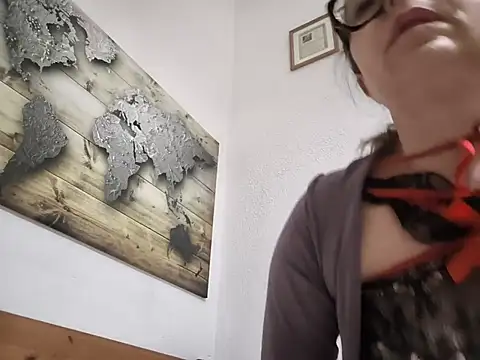 Miasexmilf live cam on StripChat
