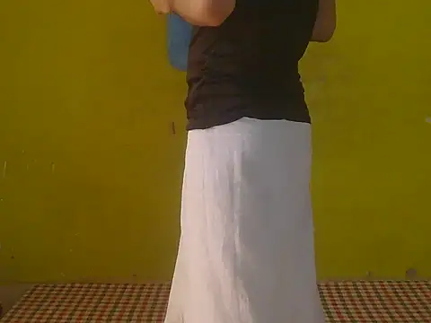 Stubborndesiboy live cam on StripChat