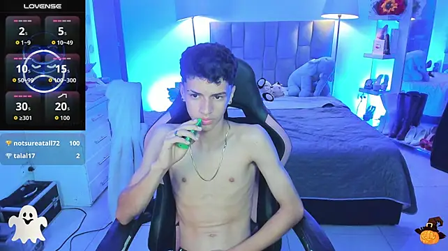 JuniorPrinceMorris live cam on StripChat