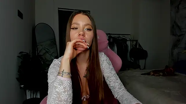 patricia_bloom (F young) - show tits
