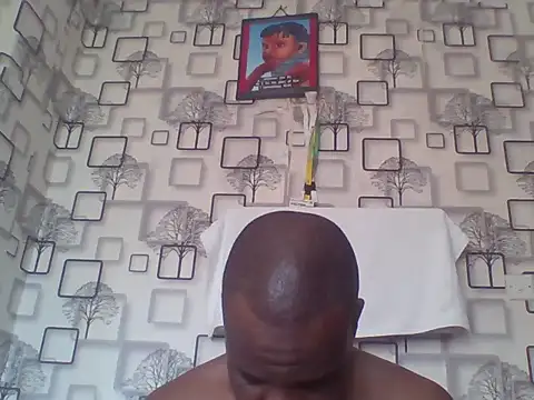 Chumba_001 live cam on StripChat