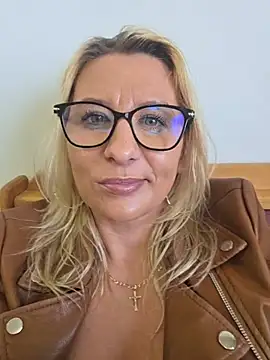 KaylinJan live cam on StripChat