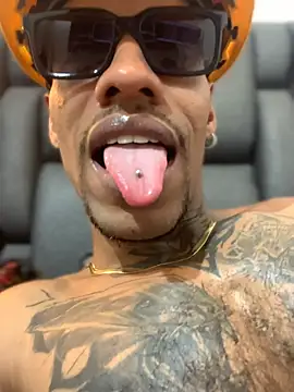 Salomon_koude live cam on StripChat