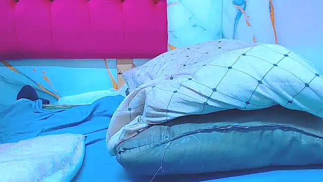 SEXYELLOWALICE
