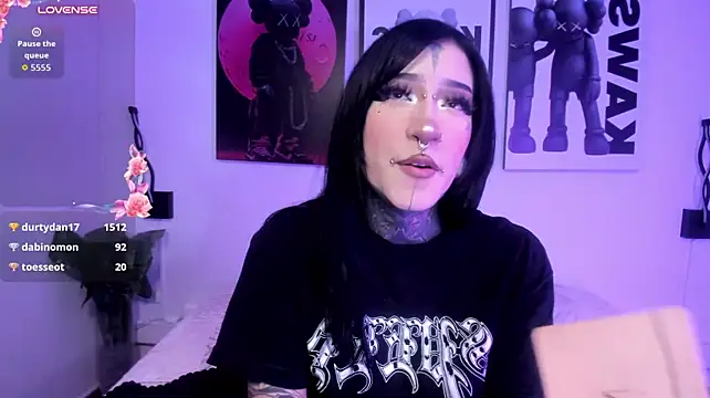 Kat_VonDe webcam