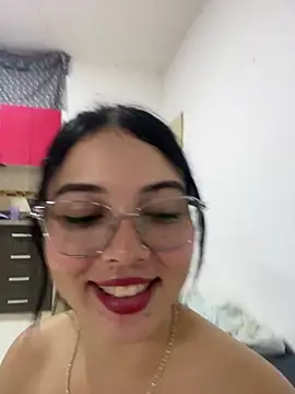 Julianne_valerin