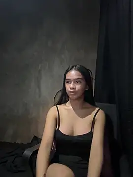 cuttiegurlSam live cam on StripChat