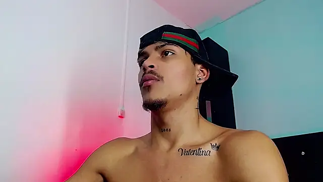 Angel_foxc13 live cam on StripChat