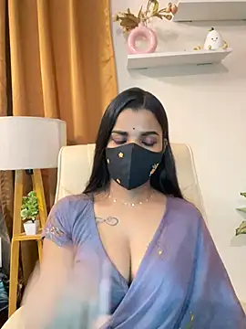 its_ur_flora live cam on StripChat