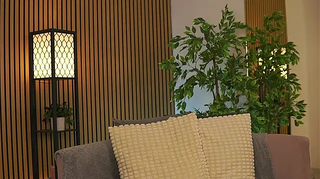 Avril_Cyrus live cam on StripChat