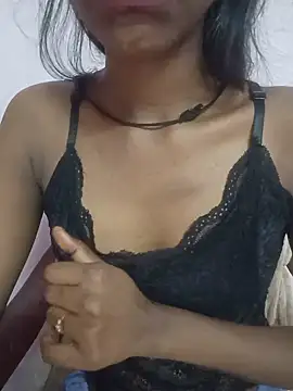 sexy___hotty live cam on StripChat
