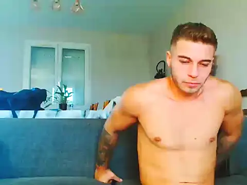 Elkafit28 live cam on StripChat