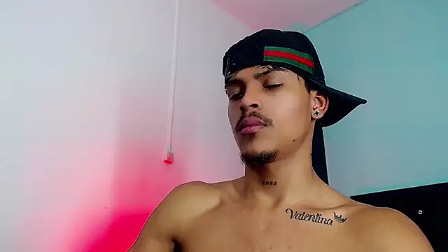 Angel_foxc13 live cam on StripChat