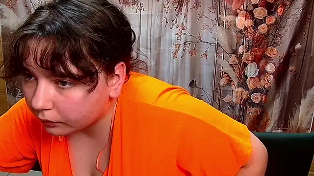 NeonilaLisova live cam on StripChat