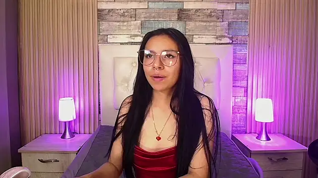 raven_hss live cam on StripChat
