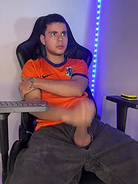 Liam_Mateo webcam