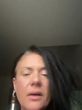 laurataylor13 live cam on StripChat