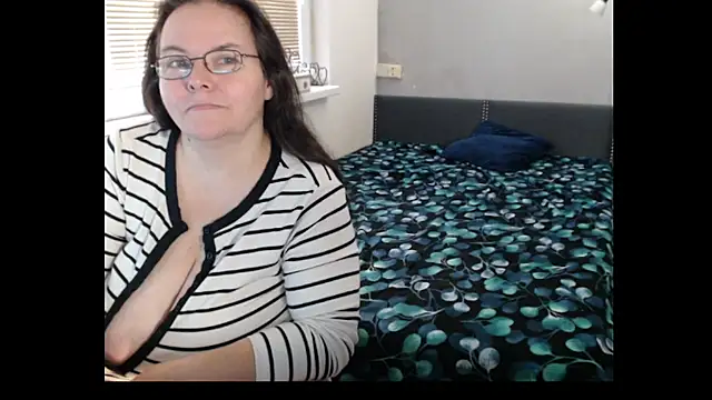 Sweetboobs live sex cam
