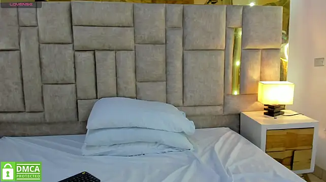 Alana__Johnson webcam