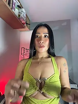 AsianMilfSheryl live cam on StripChat
