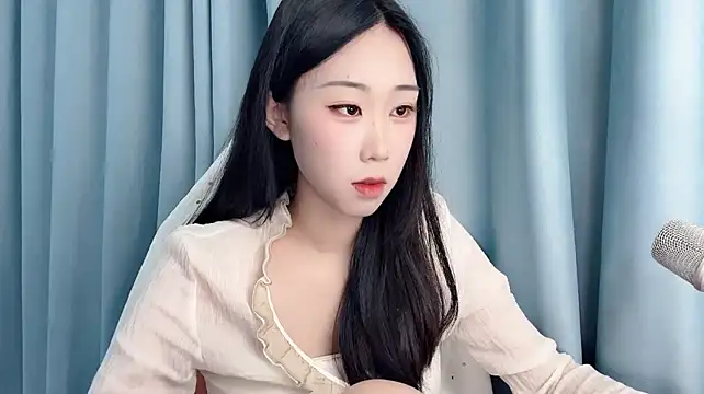 diudiu622 young cam to cam room