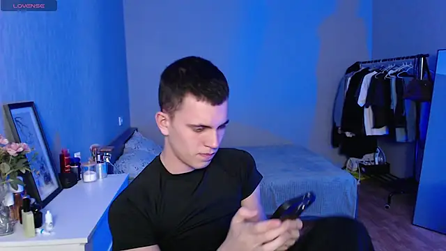 _m0neyken_ live cam on StripChat
