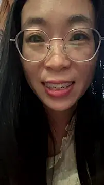 Caihong- live cam on StripChat