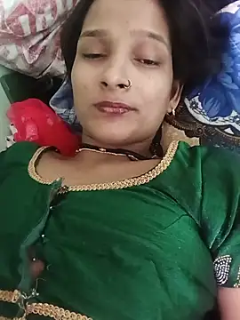 Hot-Nisha01