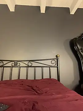 Alana73- live cam on StripChat