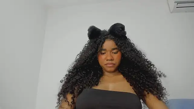 ashley_lemus live cam on StripChat