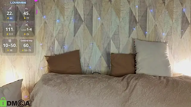 Michelle_Blond