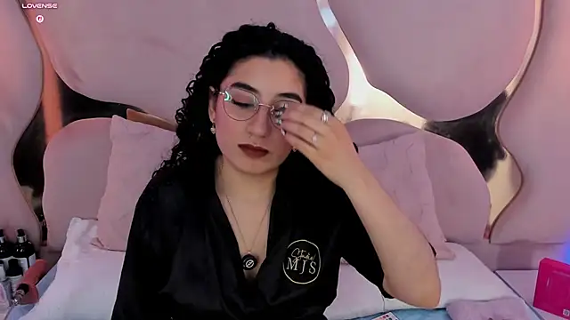Megan_Jonesss_