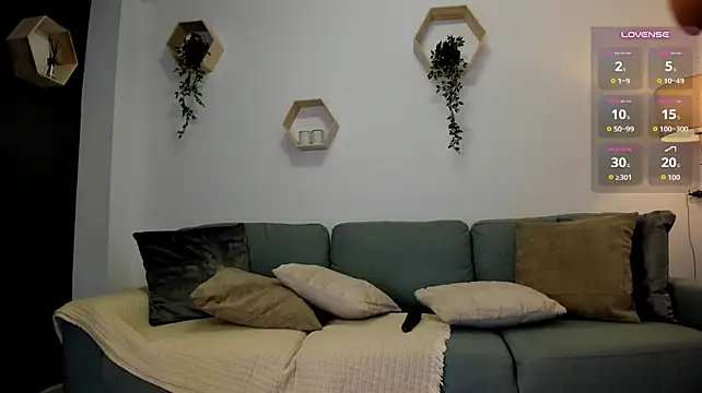 Naila18