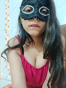 Barbie_x_shenaaj live cam on StripChat
