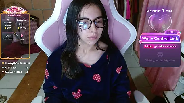 Maggie_Fox3 live cam on StripChat
