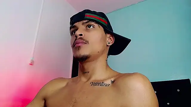 angel_foxc13 (M twink) - happy happy Angel