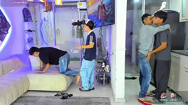 Houseofwarrios live webcam