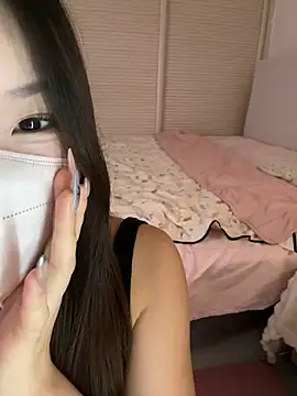 _xiaoxinxin_ live cam on StripChat