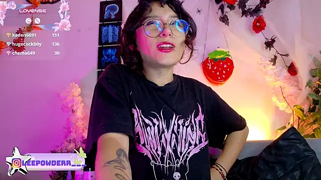 LeePowder live cam on StripChat