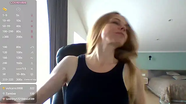 Live webcam show with TinaDiamond - Interactive Lovense toys available