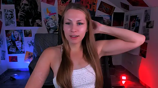 EvelinaSolt live cam on StripChat