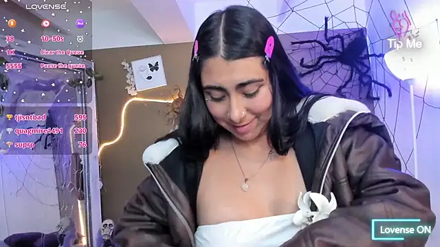 lucyfer_gpp live cam on StripChat