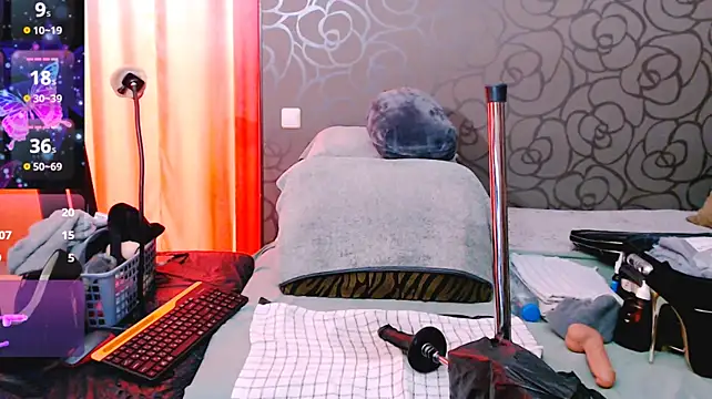 NataliNylon live cam on StripChat