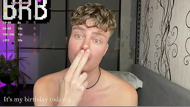 holy_eggs_02