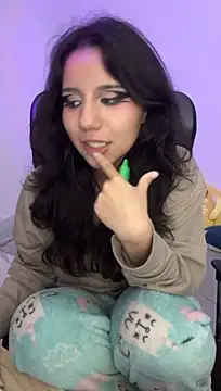 HollyPeachh